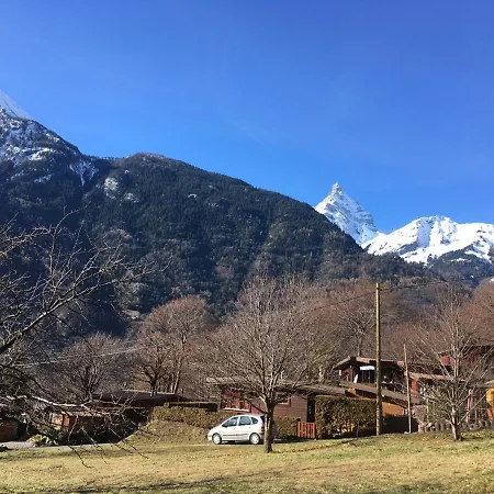 Chestnut's Little Kemping