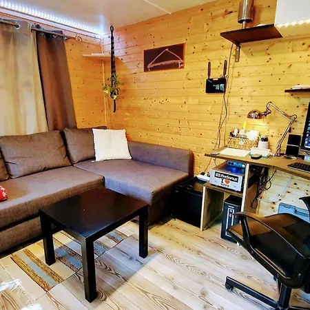 Chestnut's Little Chalet *